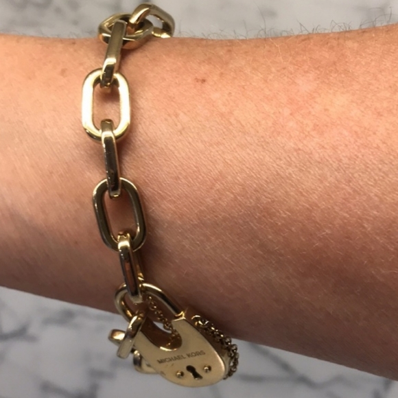 Michael Kors Lock 🔐 Bracelet - Picture 2 of 3